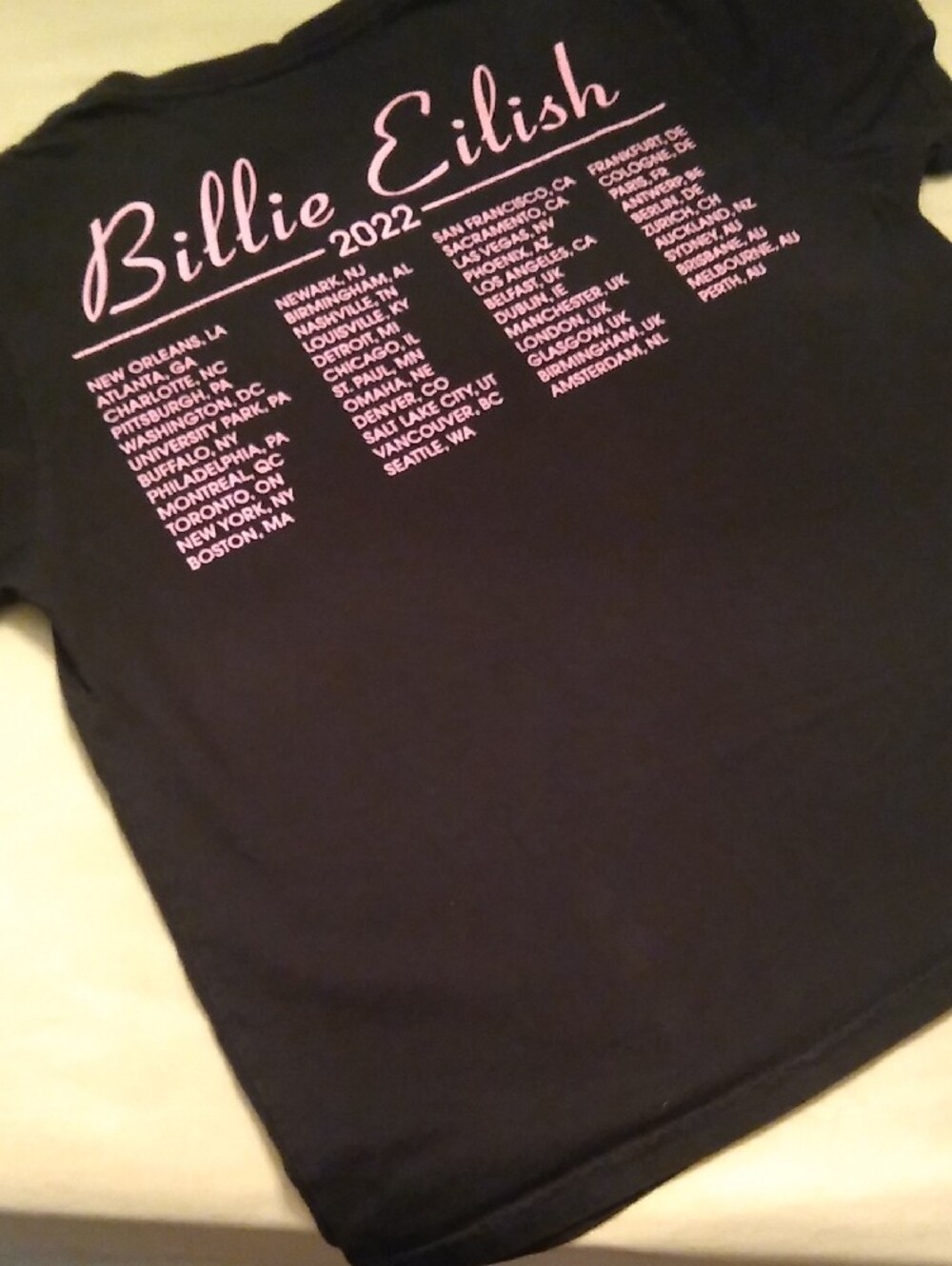 Billie Eilish World Tour 2022 T-Shirt - Picture 5 of 7